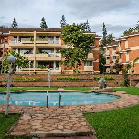 קמפאלה Golf Course Apartments מראה חיצוני תמונה