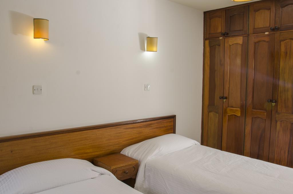 קמפאלה Golf Course Apartments מראה חיצוני תמונה