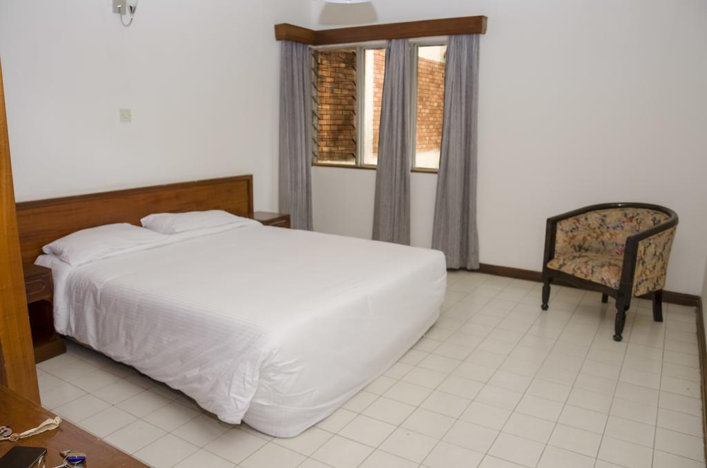 קמפאלה Golf Course Apartments מראה חיצוני תמונה