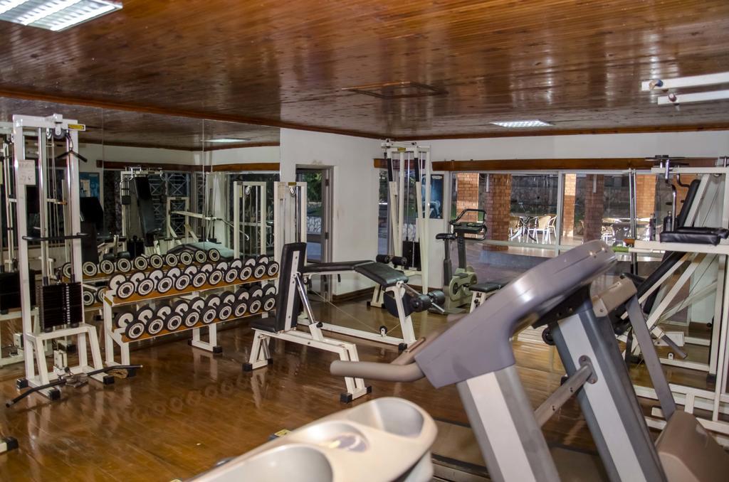 קמפאלה Golf Course Apartments מראה חיצוני תמונה