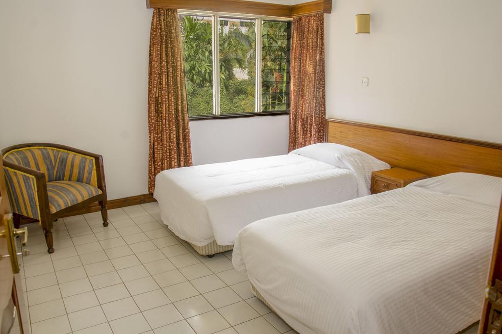 קמפאלה Golf Course Apartments מראה חיצוני תמונה